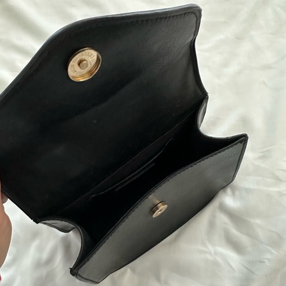 Brandy Melville Purse - Picture 3 of 3